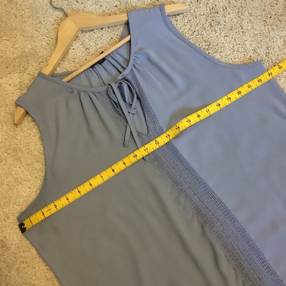 Vintage le chateau Canadian Made Pale Lavender Tie Up Crochet Lace Tank - Picture 12 of 14